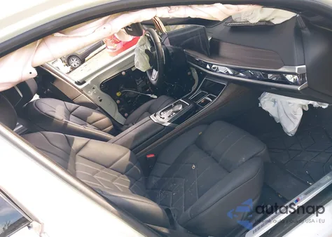 2025 BMW 760 I xDrive from USA, damaged, VIN WBA33EJ01SCU74098